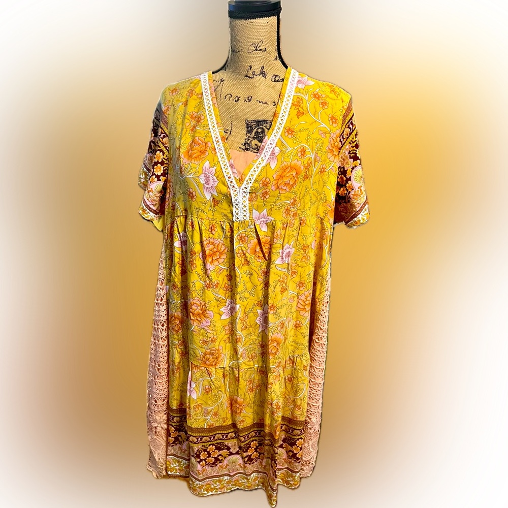 Floral Peach Dress Midi Size 2XL Lace Side Panel Yellow Upcycle Project Viscose